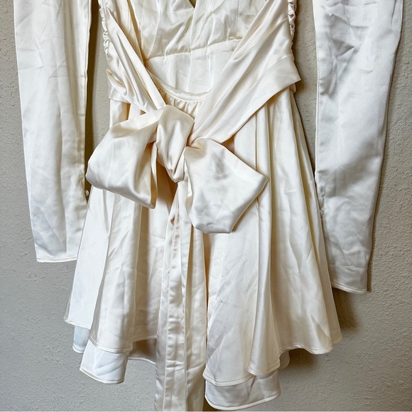 HOUSE OF CB Aryana Ivory Bow Mini Dress NWOT size XS - Picture 9 of 16